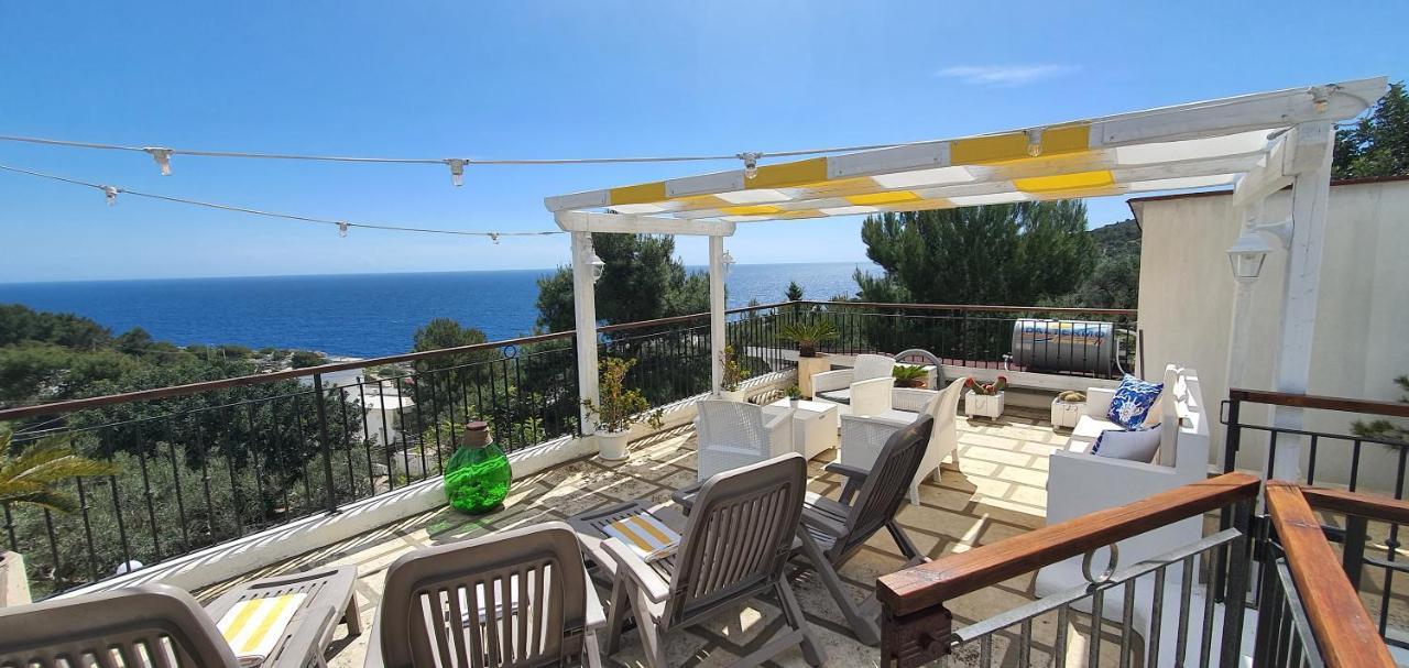 Casa Vacanze "Il Carrubo" Gagliano del Capo Exterior foto